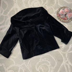 NWOT🌷VINTAGE🌷Black velvet wideneck button front 3/4 sleeve fitted jacket